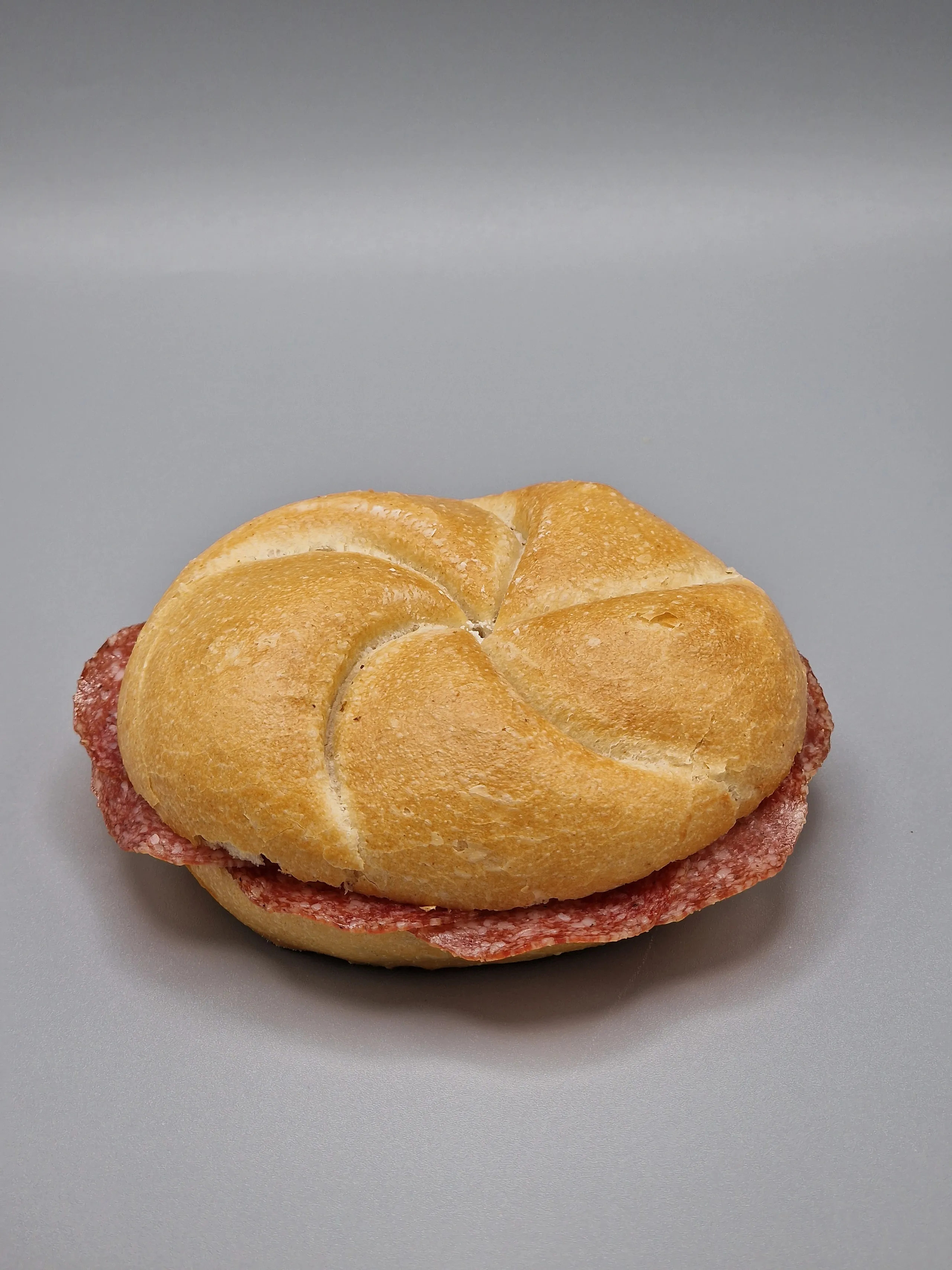 Salami Semmel