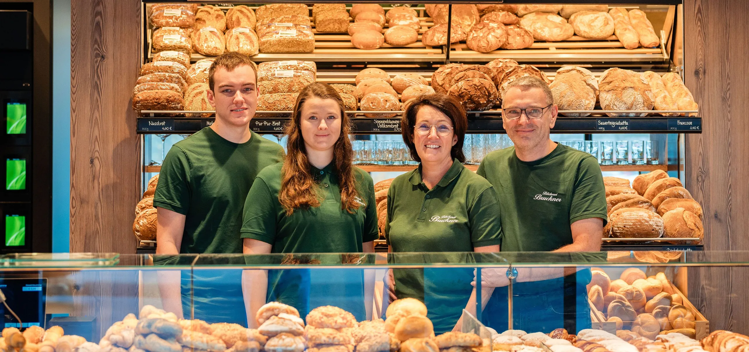 Bäckerei Bruckner Familienfoto Geschäftsleitung